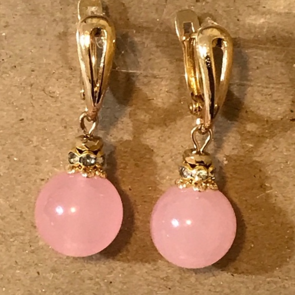 NWT AtriaMinerals rose jade earrings